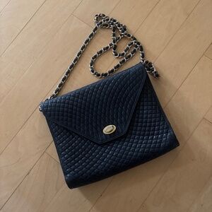 Bally Shoulder Bag Black Leather With Envelope Flap